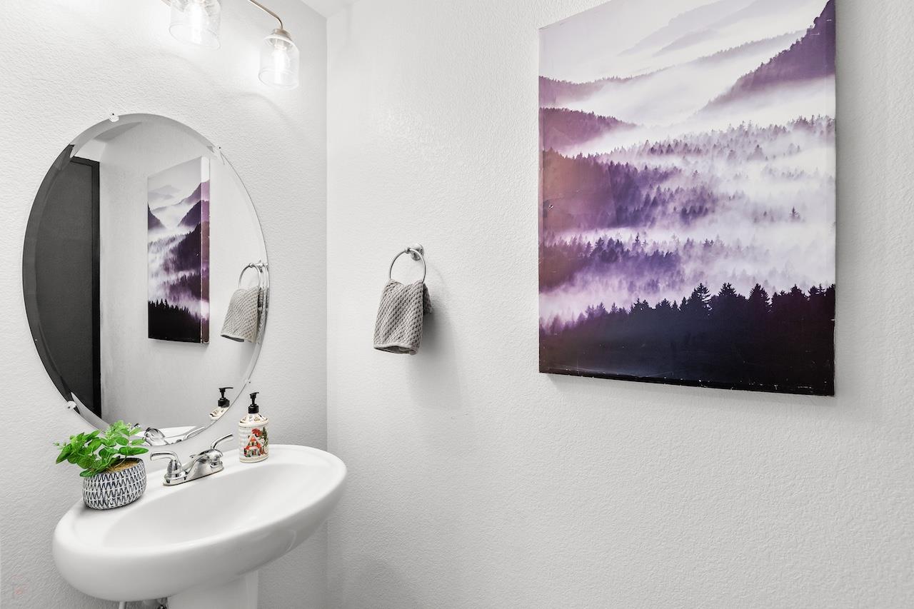 292 Postma St, Manteca, CA 95337