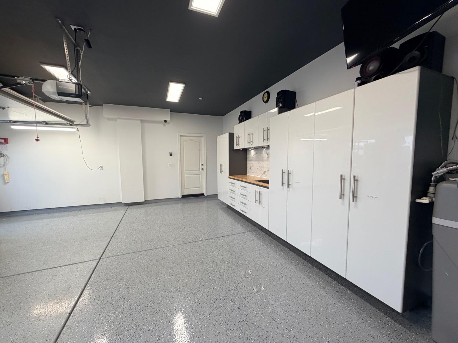 292 Postma St, Manteca, CA 95337