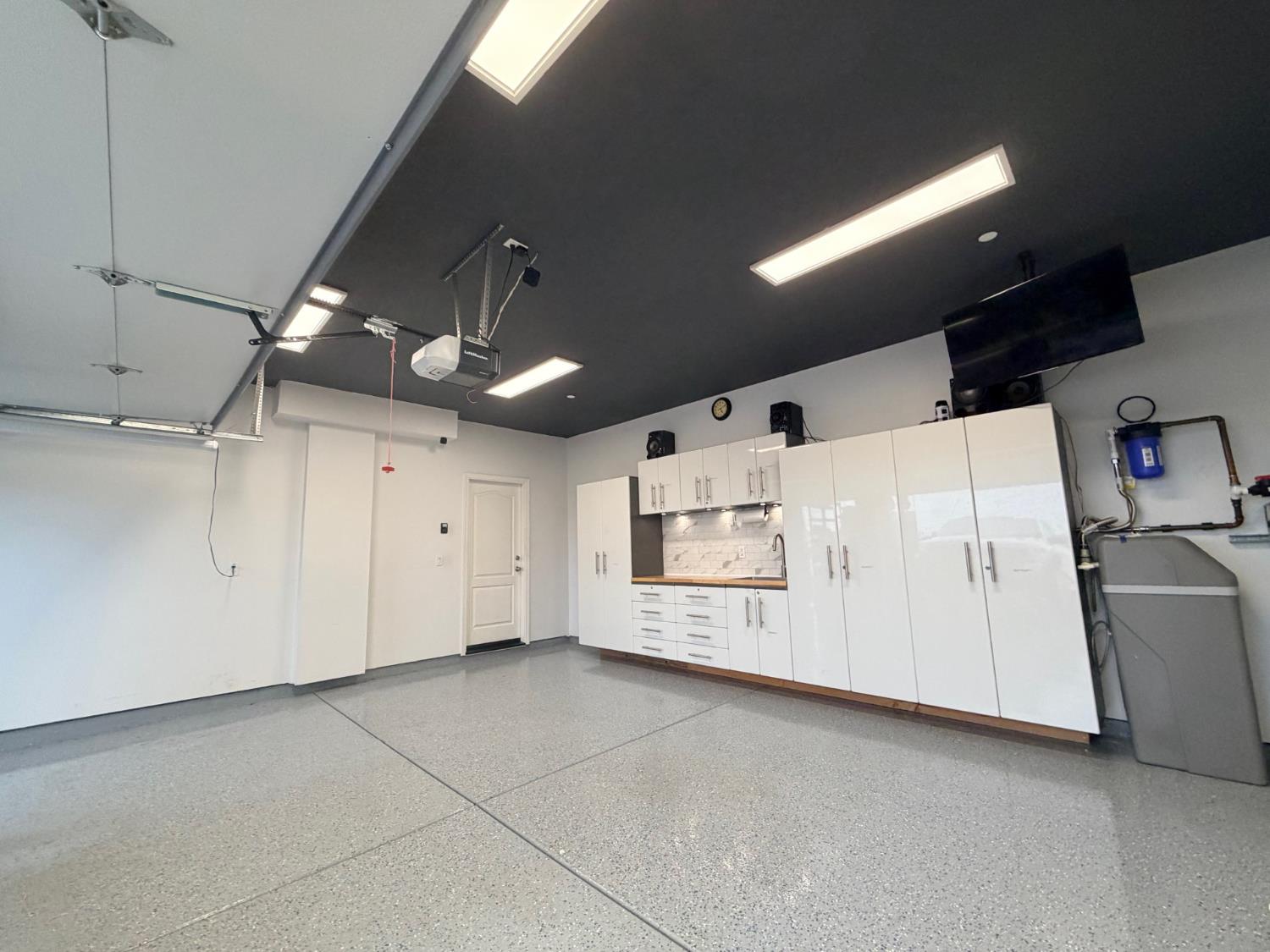 292 Postma St, Manteca, CA 95337