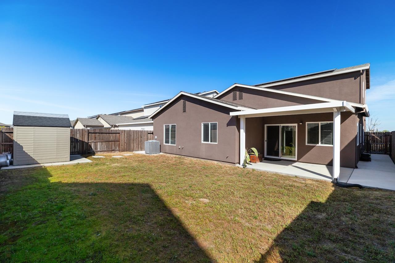 292 Postma St, Manteca, CA 95337
