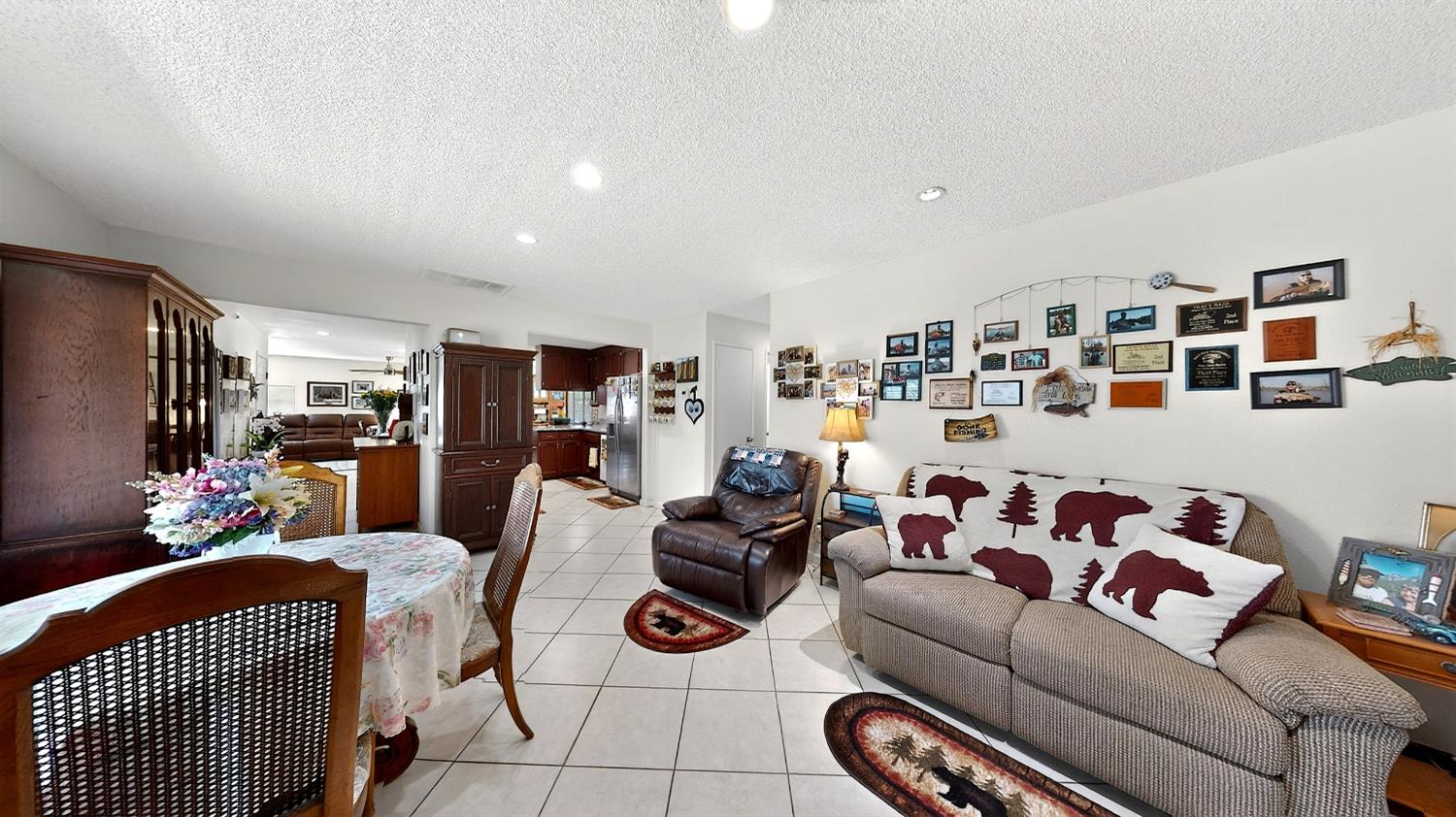 2140 Rochelle Ave, Turlock, CA 95382