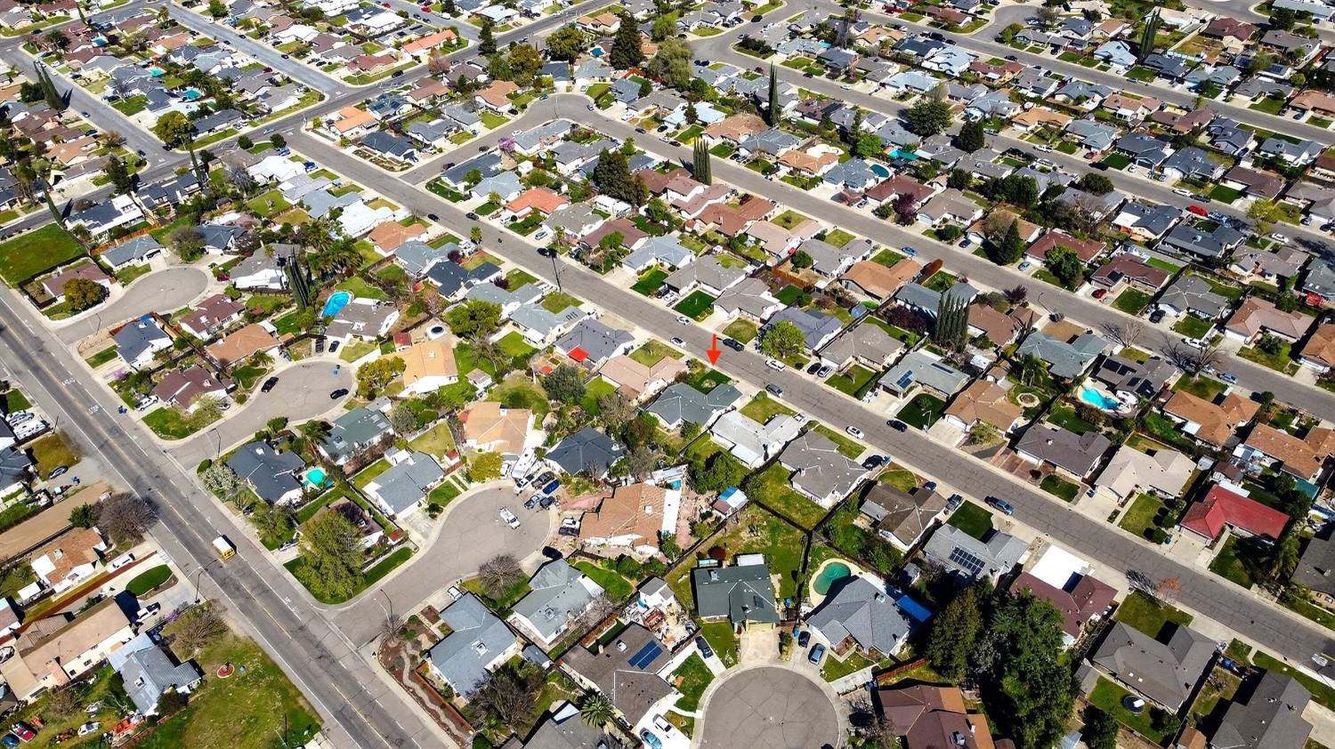 2140 Rochelle Ave, Turlock, CA 95382