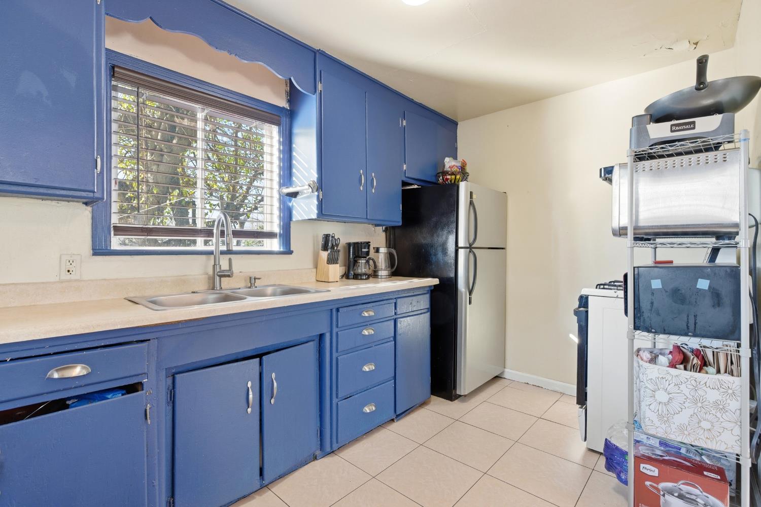 309 San Juan Dr, Modesto, CA 95354