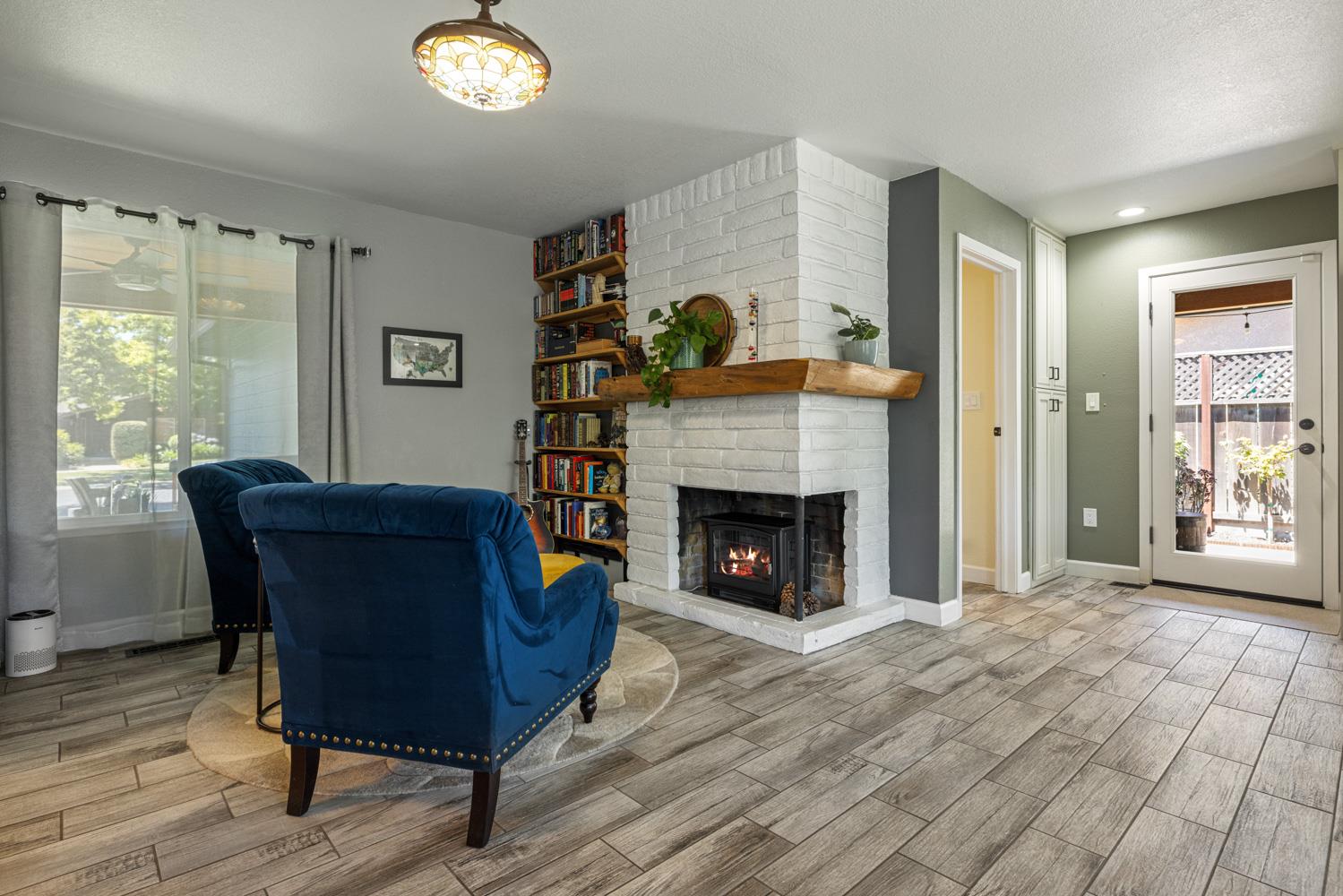 3712 Corte Madera Ave, Modesto, CA 95356