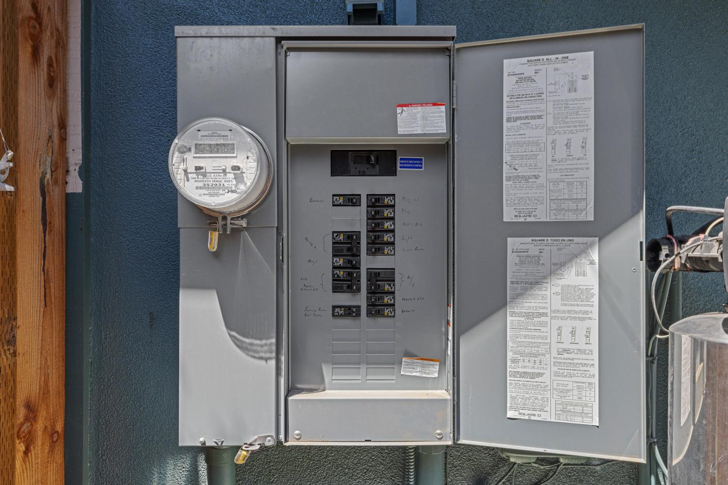 3712 Corte Madera Ave, Modesto, CA 95356