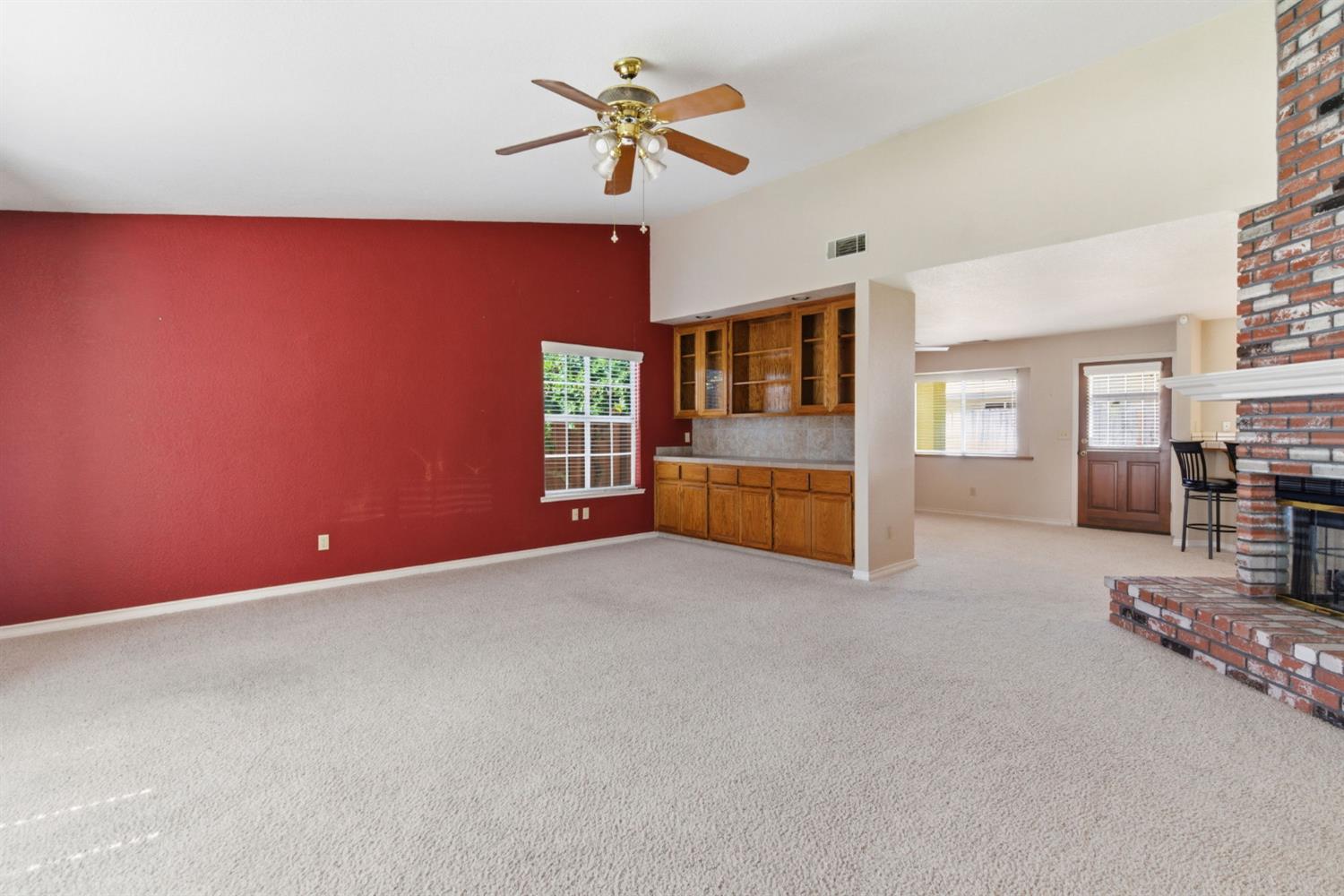 380 Garden Circle Dr, Manteca, CA 95336