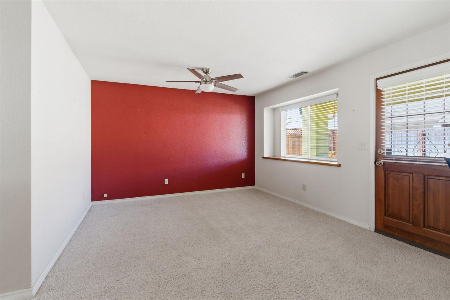 380 Garden Circle Dr, Manteca, CA 95336