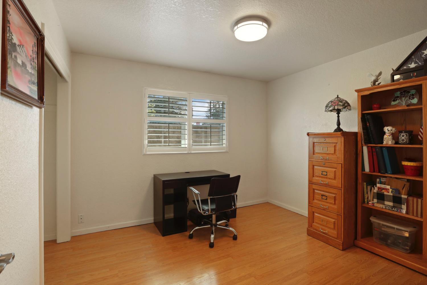 1601 Stanley Dr, Ripon, CA 95366