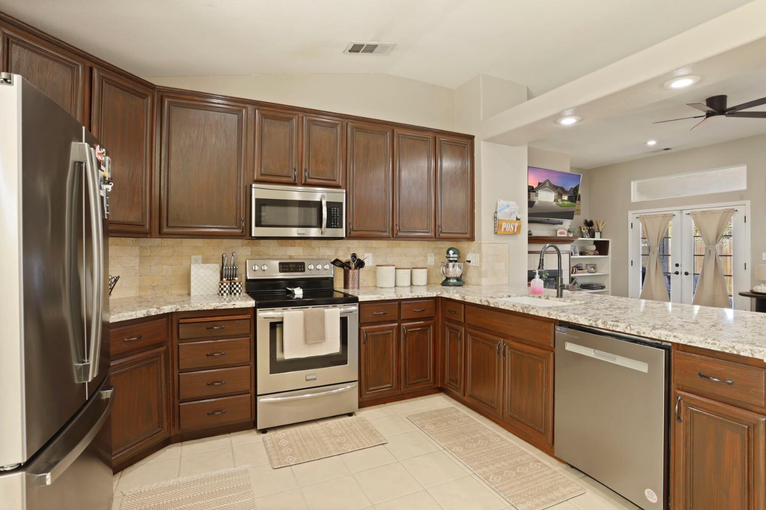 1278 David Dr, Oakdale, CA 95361