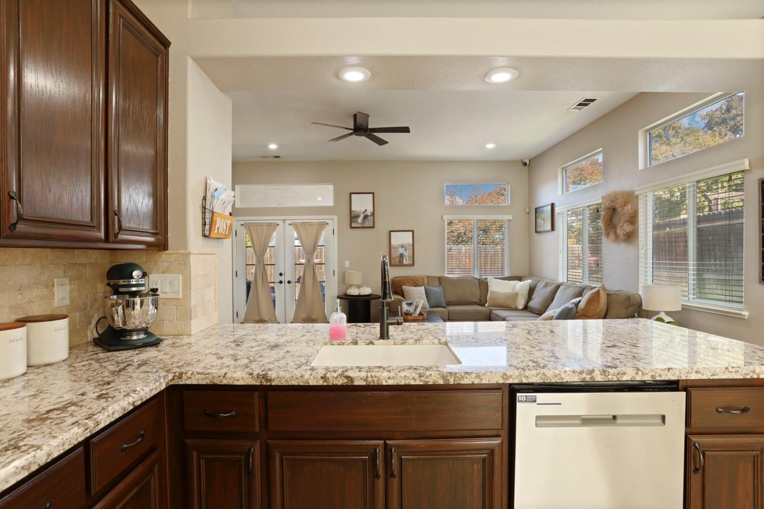 1278 David Dr, Oakdale, CA 95361