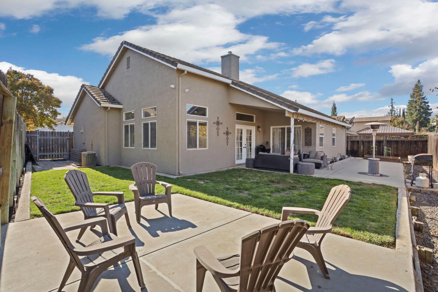 1278 David Dr, Oakdale, CA 95361