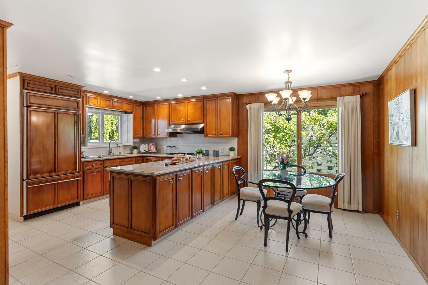 3400 Norwich Ln, Modesto, CA 95350