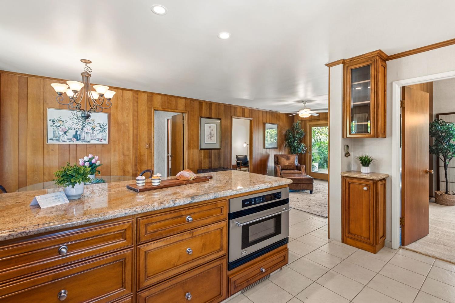 3400 Norwich Ln, Modesto, CA 95350