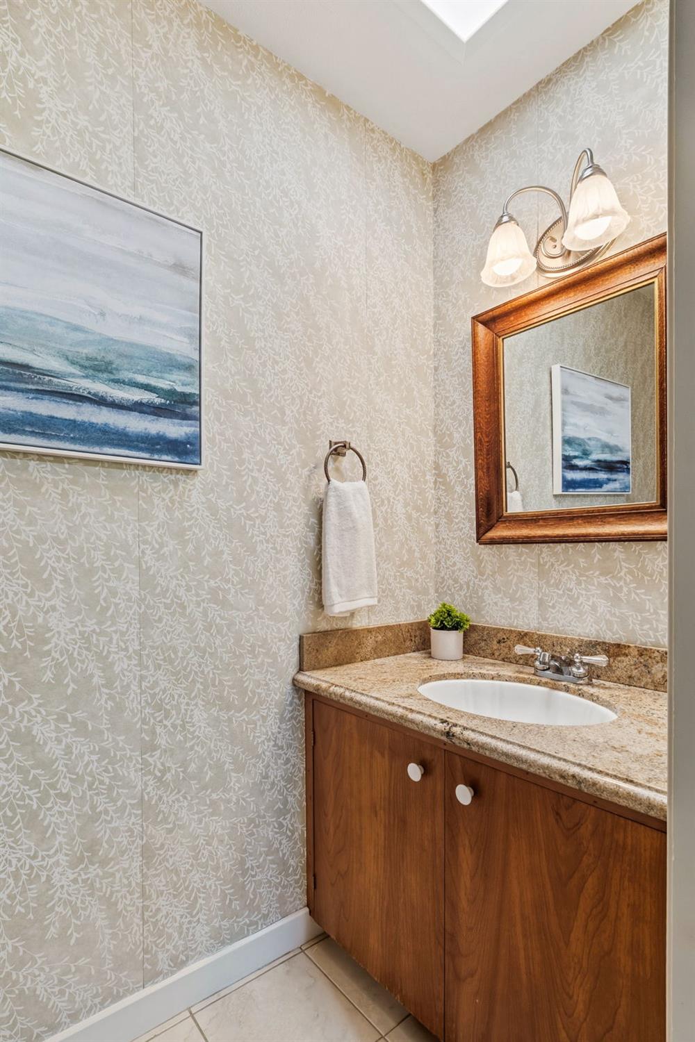 3400 Norwich Ln, Modesto, CA 95350