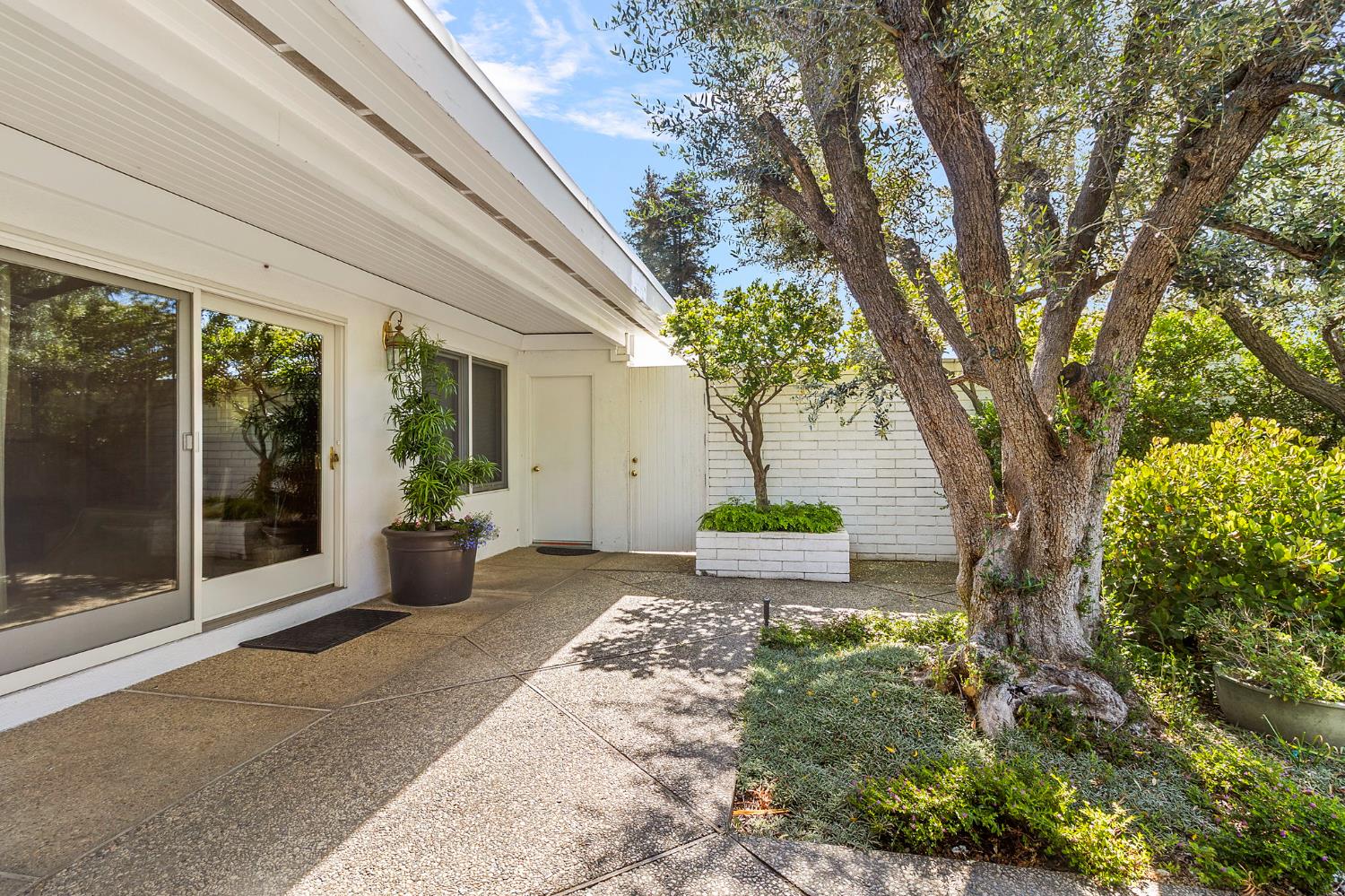 3400 Norwich Ln, Modesto, CA 95350