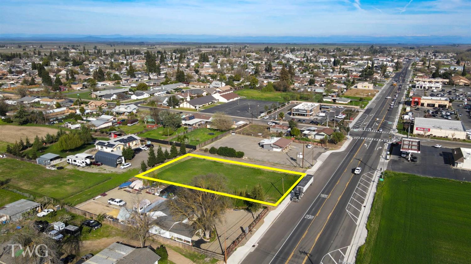 12073 Yosemite Blvd, Waterford, CA 95386