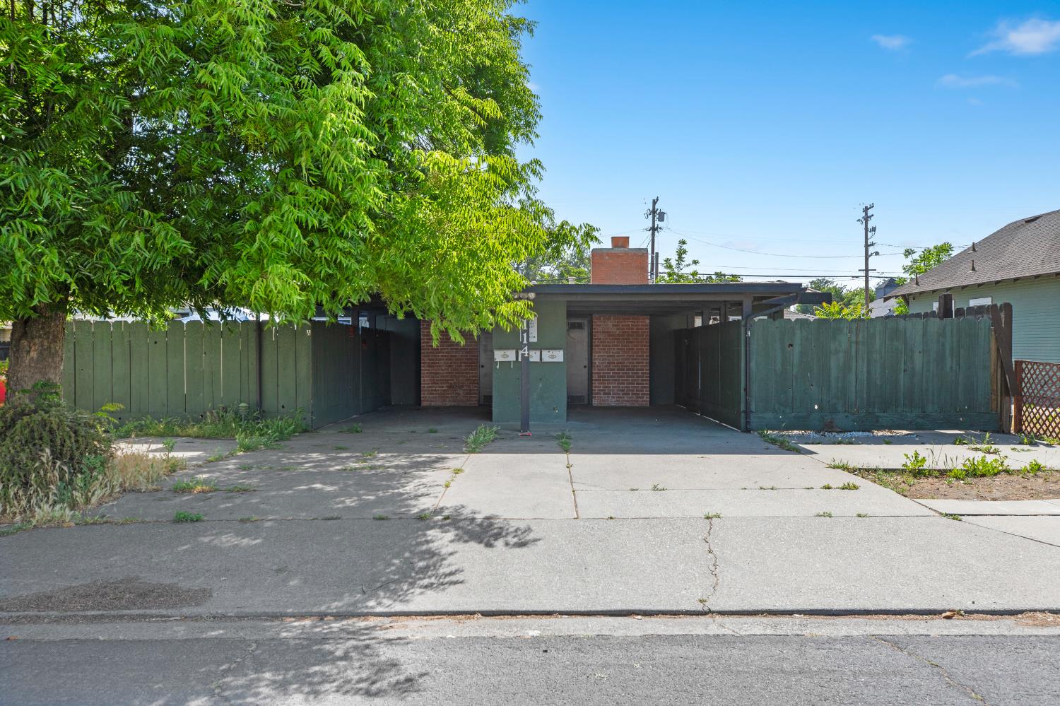 114 College Ave, Modesto, CA 95350