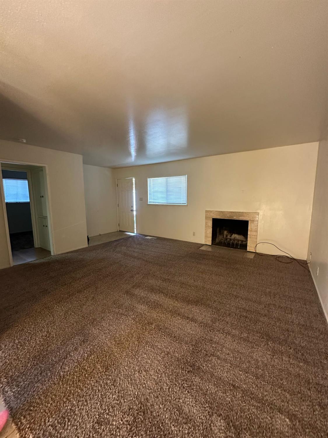 114 College Ave, Modesto, CA 95350