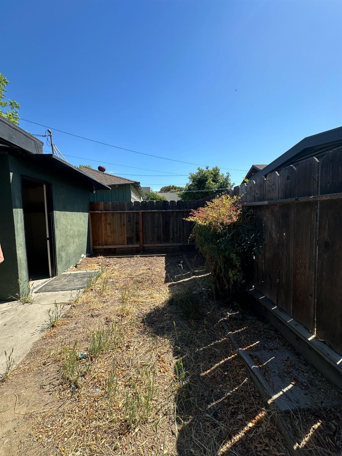 114 College Ave, Modesto, CA 95350