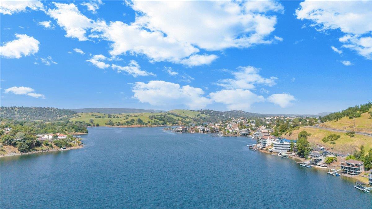 1012 Poker Flat Rd, Copperopolis, CA 95228