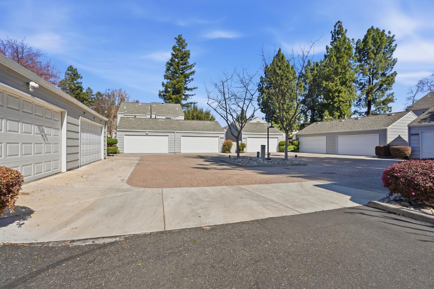 2768 Sherwood Ave #B, Modesto, CA 95350