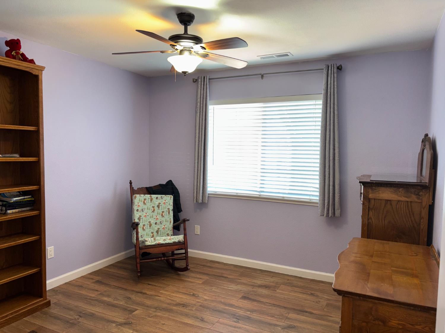 2134 Navajo Ct, Oakdale, CA 95361