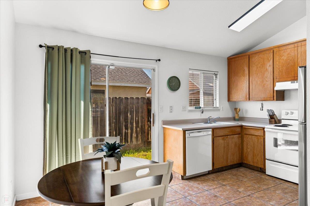 3004 Woodrose Ct, Modesto, CA 95350