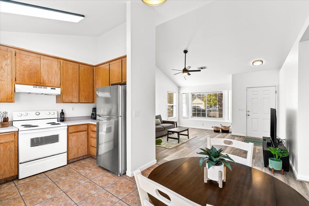 3004 Woodrose Ct, Modesto, CA 95350