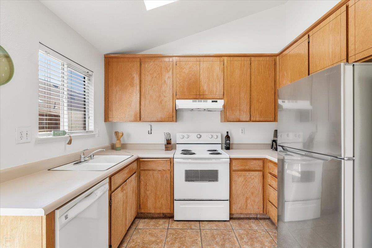 3004 Woodrose Ct, Modesto, CA 95350