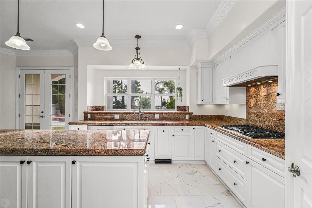 9624 Gray Fox Ct, Oakdale, CA 95361