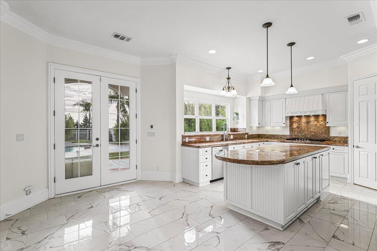 9624 Gray Fox Ct, Oakdale, CA 95361