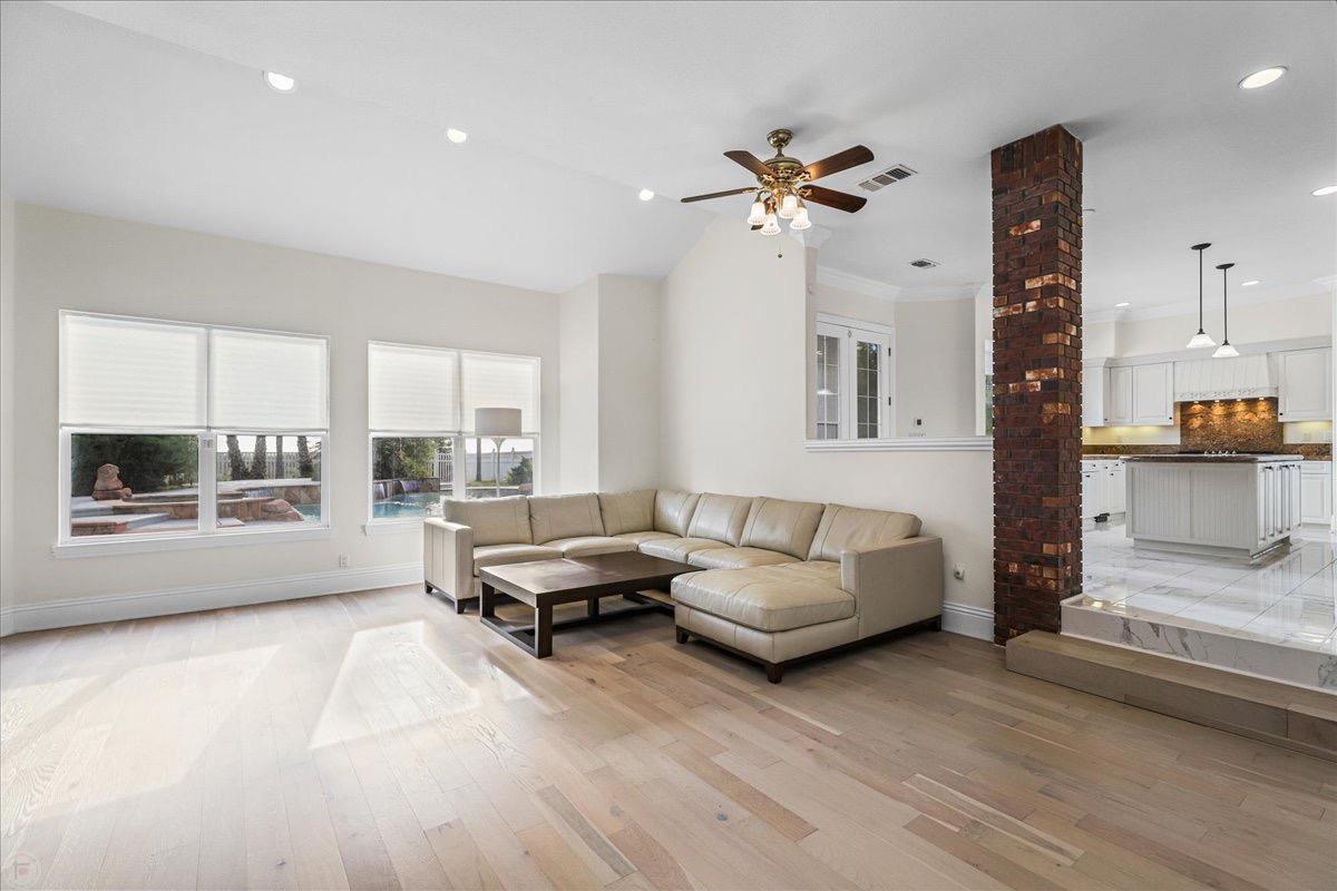 9624 Gray Fox Ct, Oakdale, CA 95361