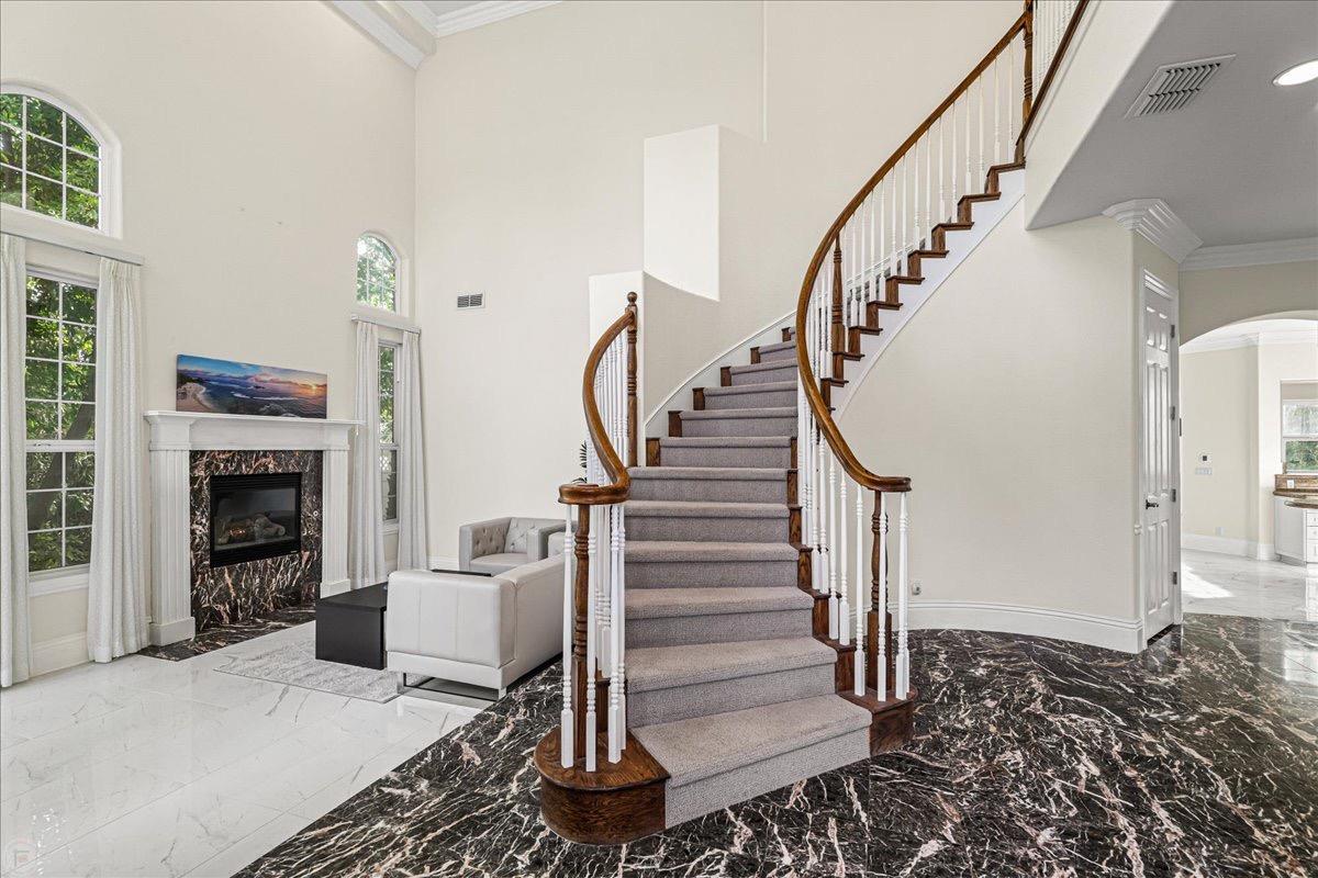 9624 Gray Fox Ct, Oakdale, CA 95361