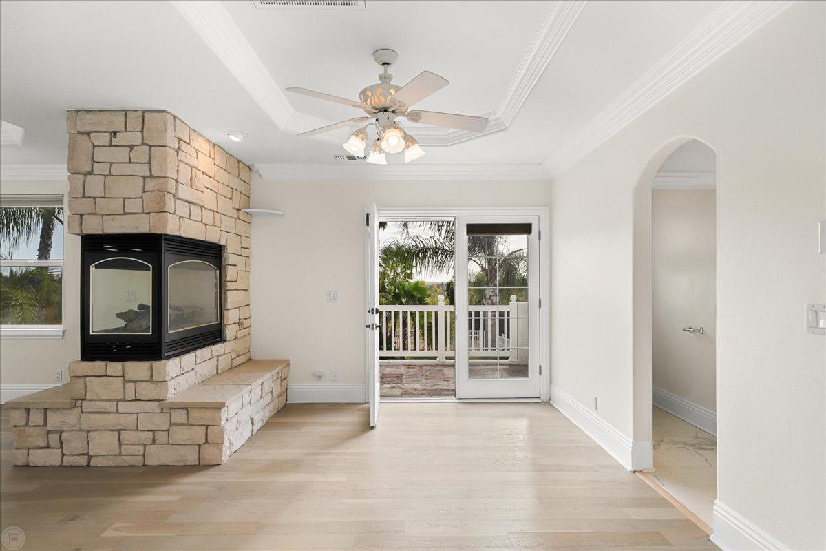 9624 Gray Fox Ct, Oakdale, CA 95361