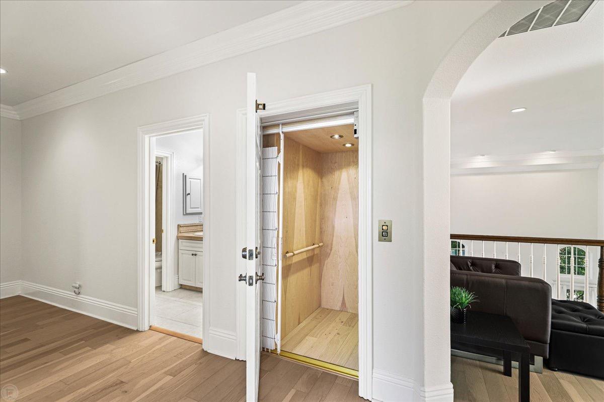 9624 Gray Fox Ct, Oakdale, CA 95361