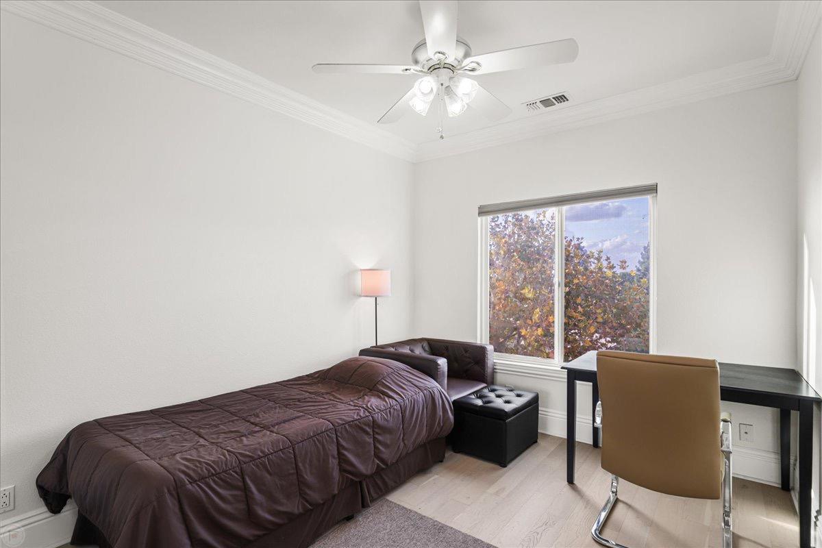 9624 Gray Fox Ct, Oakdale, CA 95361