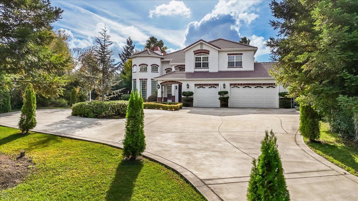 9624 Gray Fox Ct, Oakdale, CA 95361