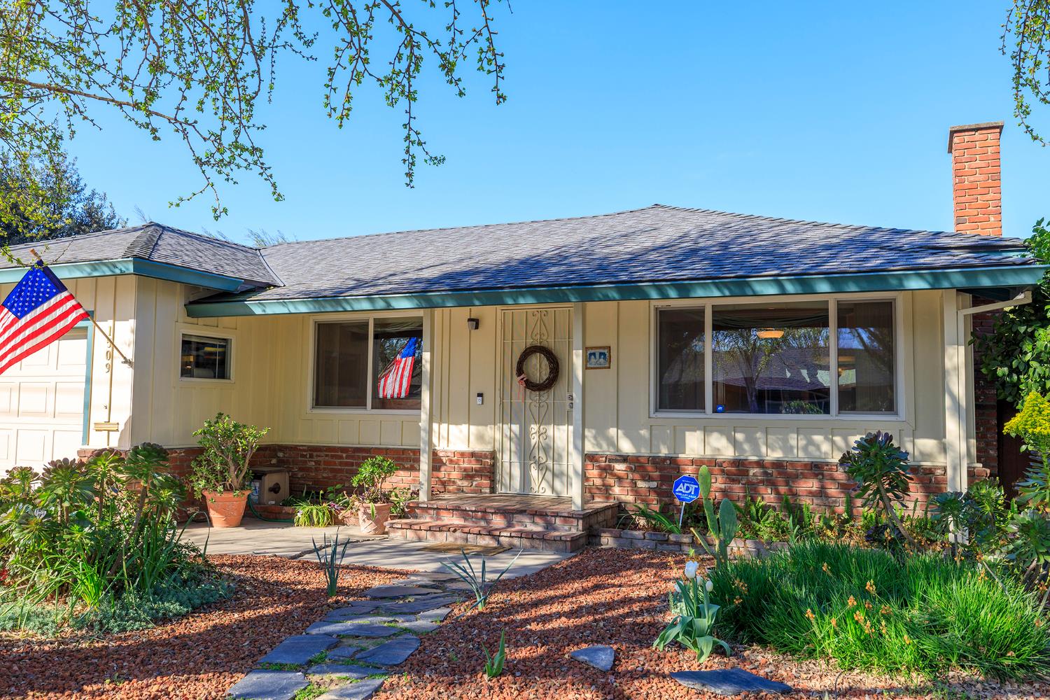 1509 Sandalwood Dr, Modesto, CA 95350