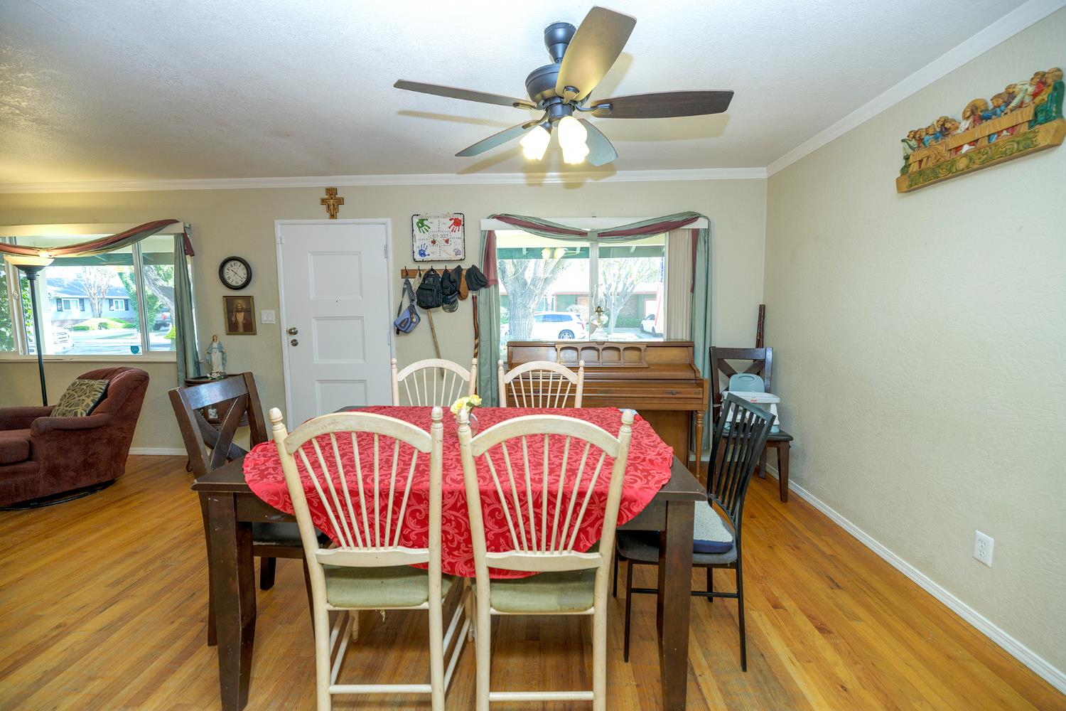 1509 Sandalwood Dr, Modesto, CA 95350