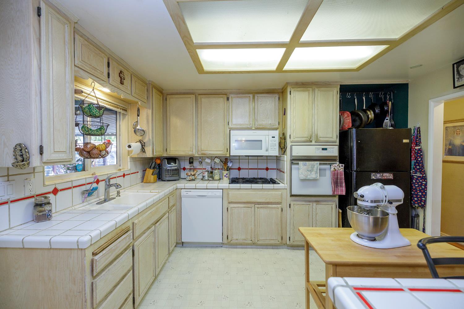 1509 Sandalwood Dr, Modesto, CA 95350