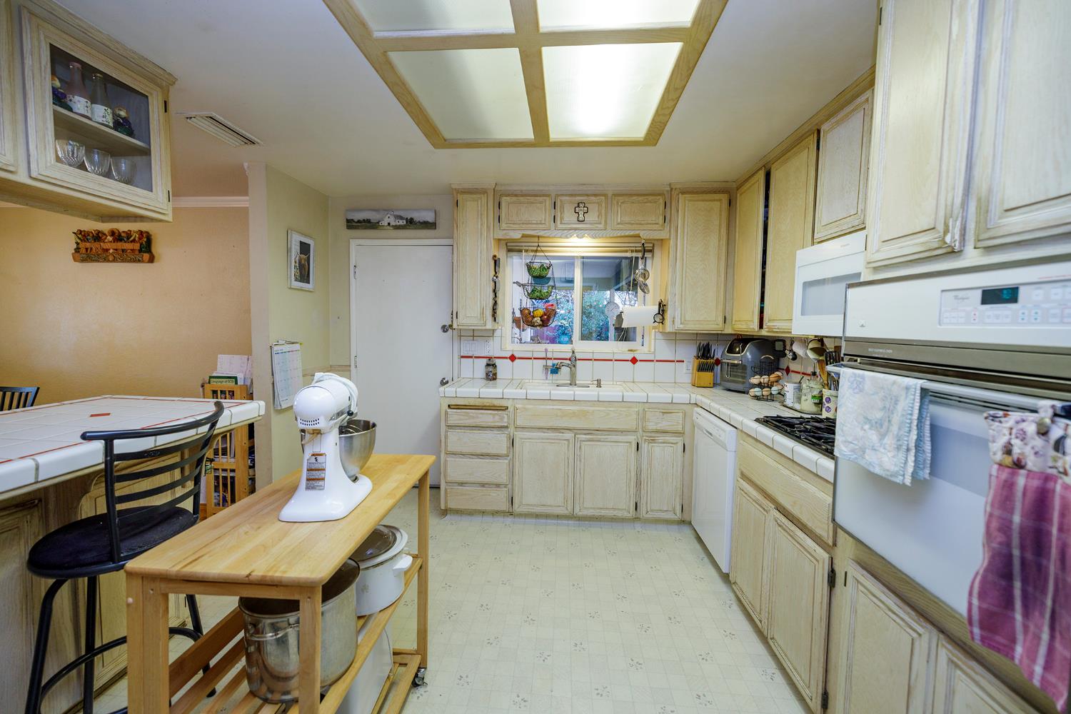 1509 Sandalwood Dr, Modesto, CA 95350