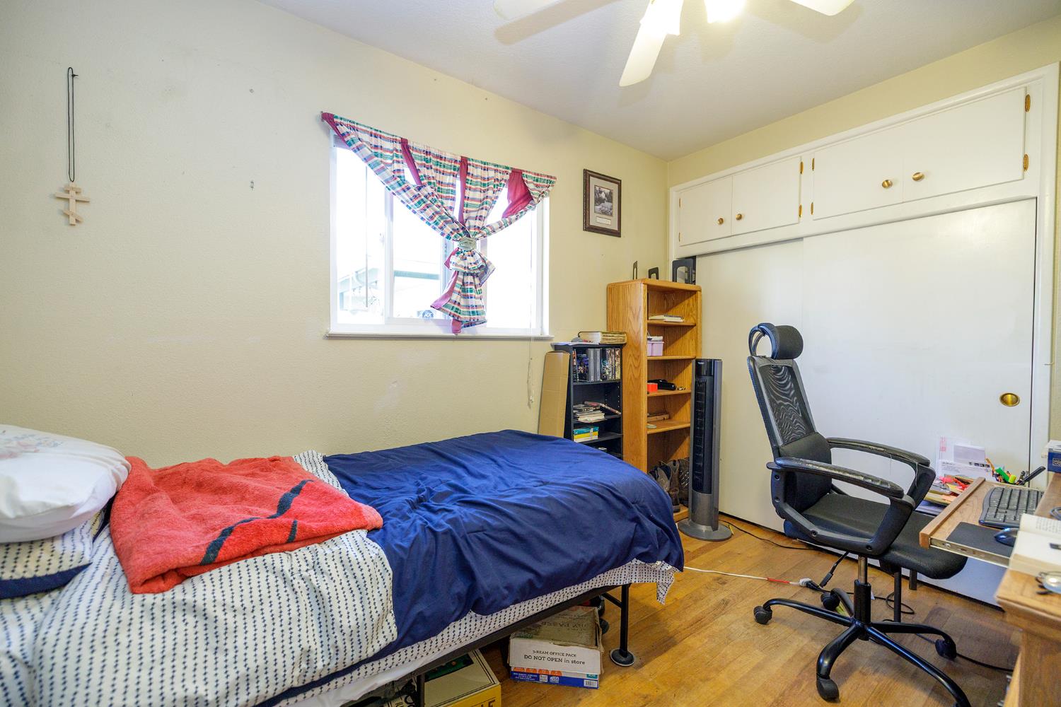 1509 Sandalwood Dr, Modesto, CA 95350