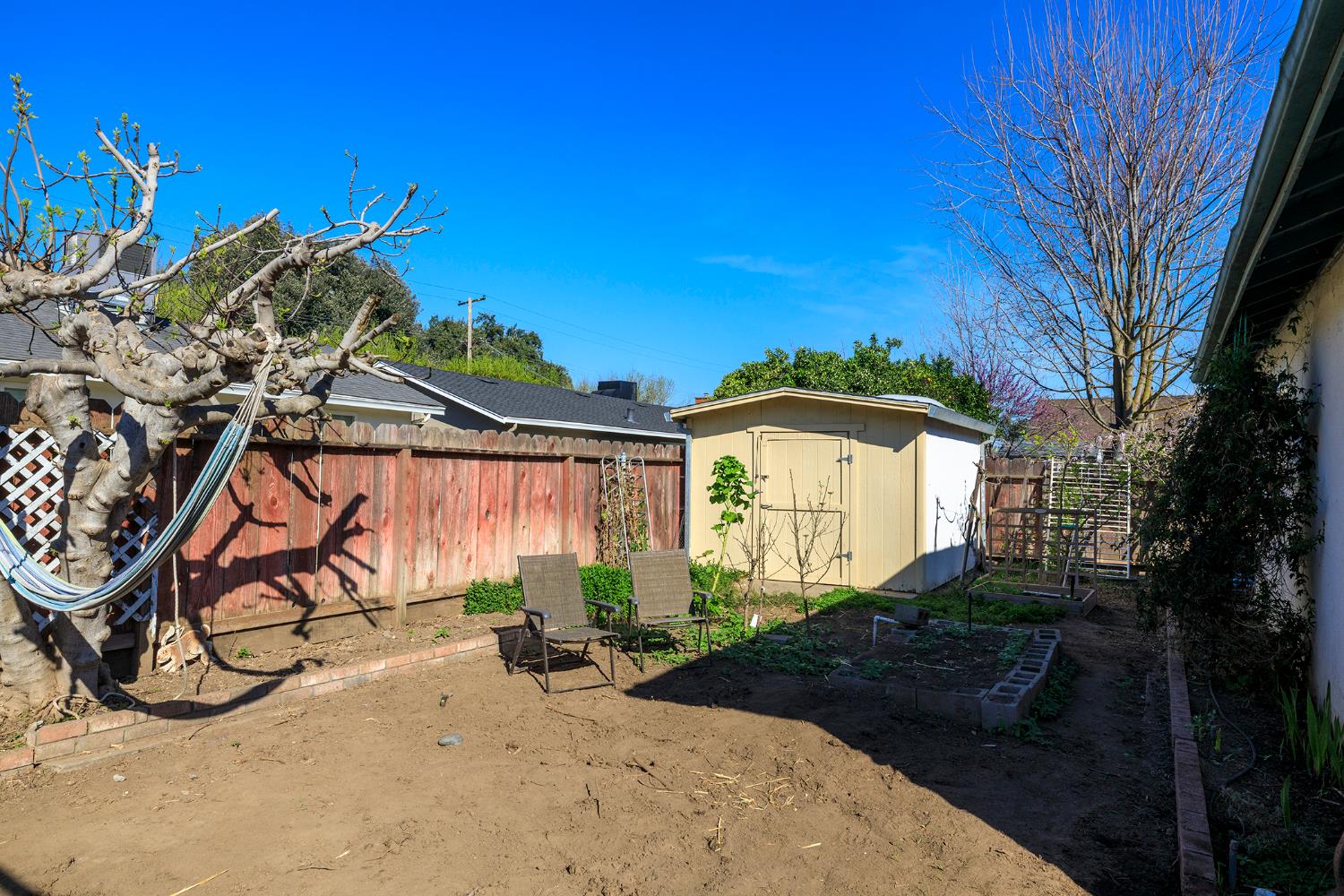 1509 Sandalwood Dr, Modesto, CA 95350