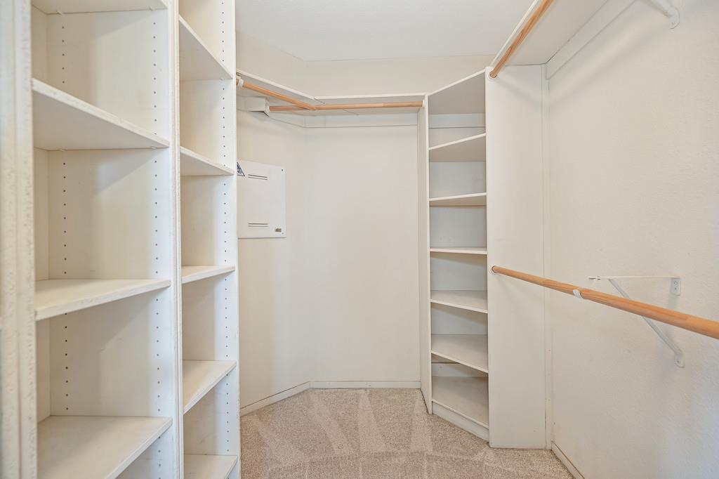 1922 Northgate Dr, Manteca, CA 95336