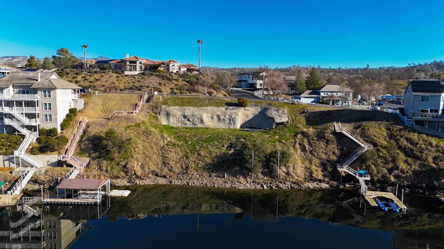 1057 Shoreline Dr, Copperopolis, CA 95228