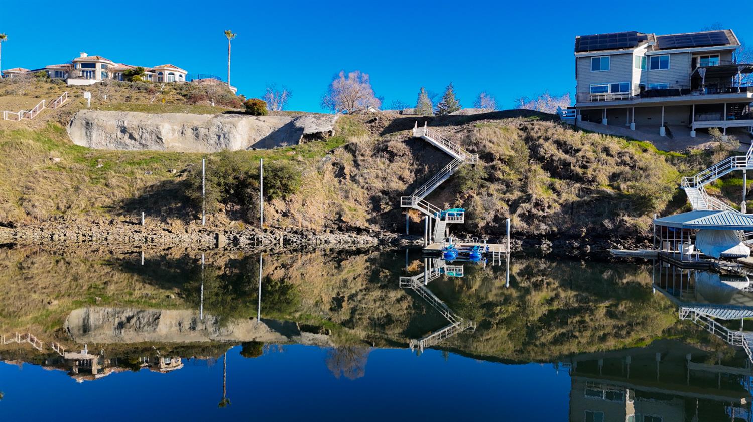 1057 Shoreline Dr, Copperopolis, CA 95228