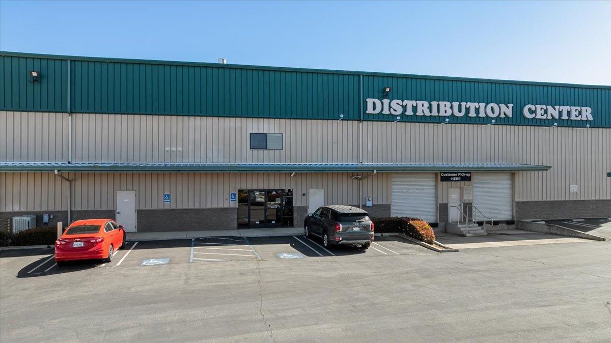 6340 Mchenry Ave, Modesto, CA 95356