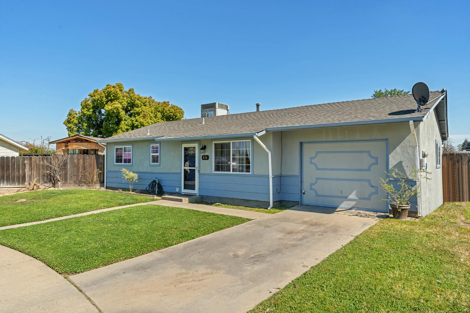 876 Lorenzo St, Hickman, CA 95323