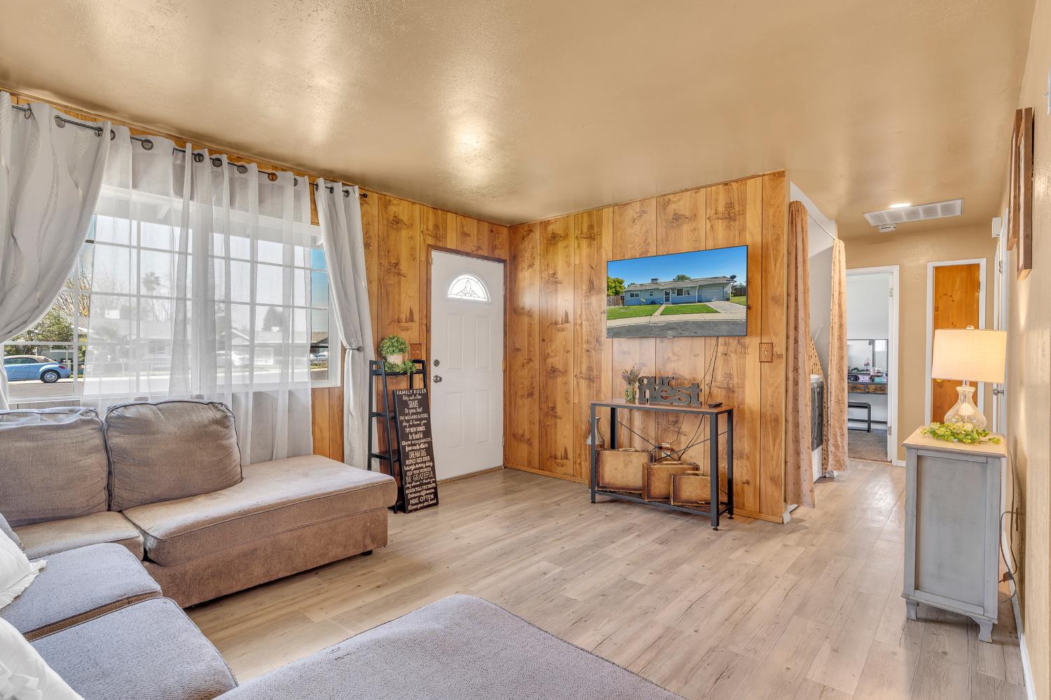 876 Lorenzo St, Hickman, CA 95323