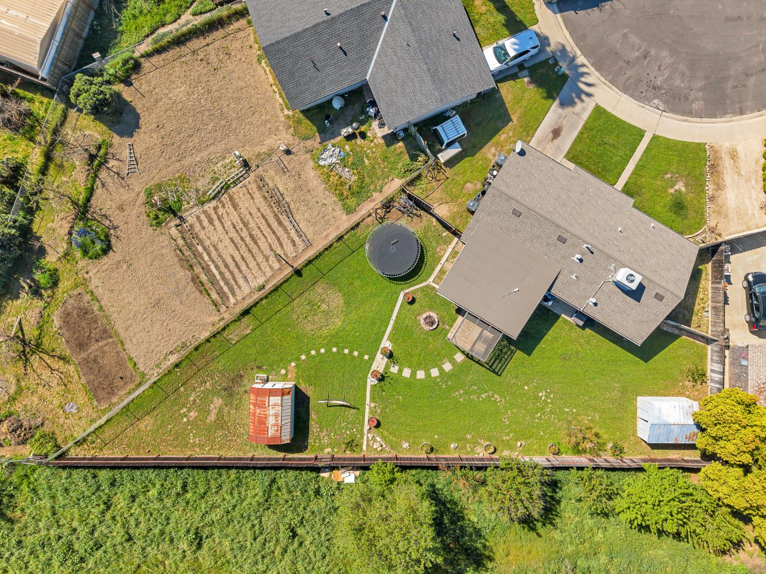 876 Lorenzo St, Hickman, CA 95323